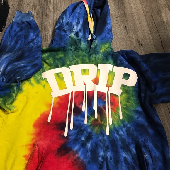 Used hoodie - Picture 2 of 2